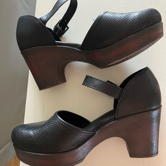 b.o.c woman’s Natasha clogs - Picture 3 of 10